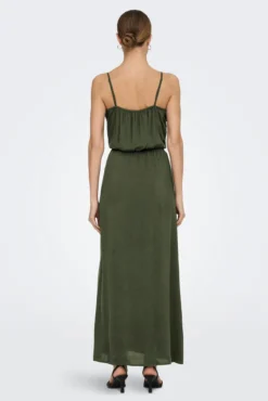 Vestido longo com alças ajustáveis