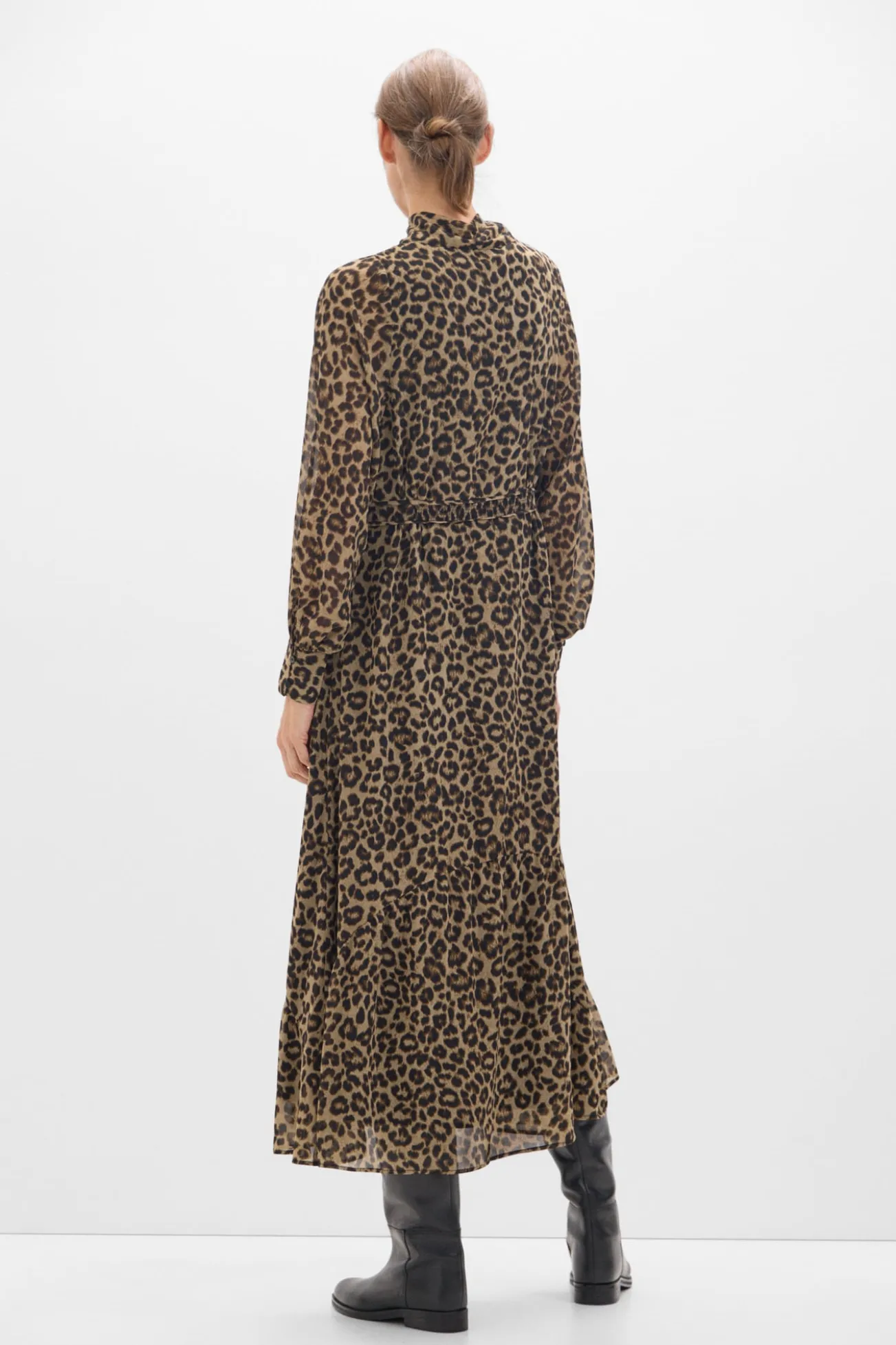 Vestido longo com estampado de leopardo