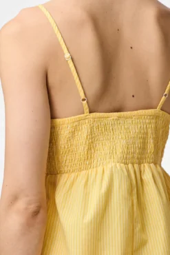 Vestido longo riscas