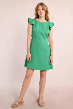 Vestido manga curta com babados