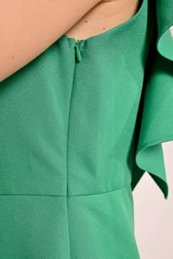 Vestido manga curta com babados