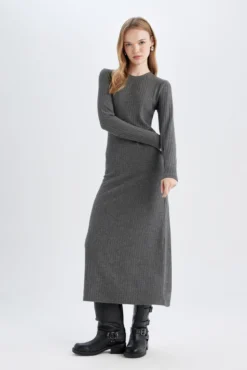 Vestido maxi ajustado