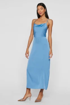 Vestido midi acetinado de festa