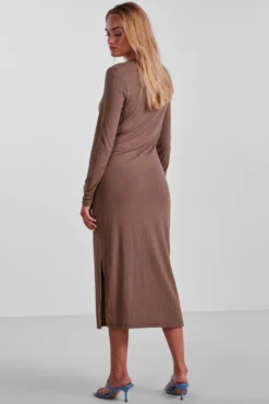 Vestido midi básico