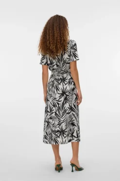 Vestido midi camiseiro