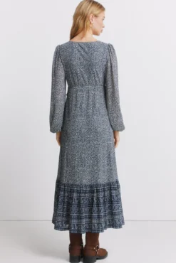 Vestido midi com folho
