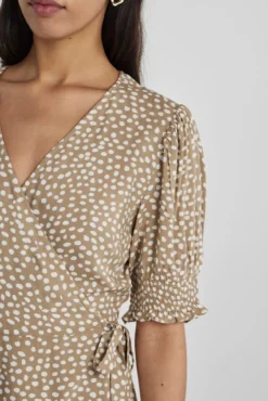 Vestido midi de manga curta 2/4