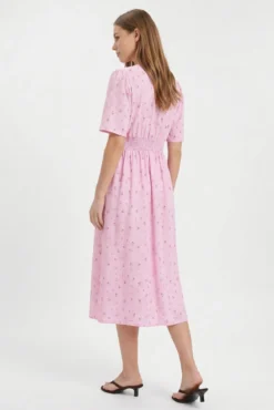 Vestido midi de manga curta estampado