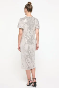 Vestido midi de paetê