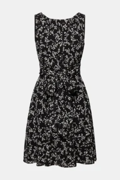 Vestido midi plissado sem mangas estampado abstrato