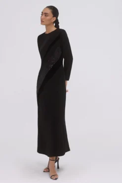 Vestido midi preto