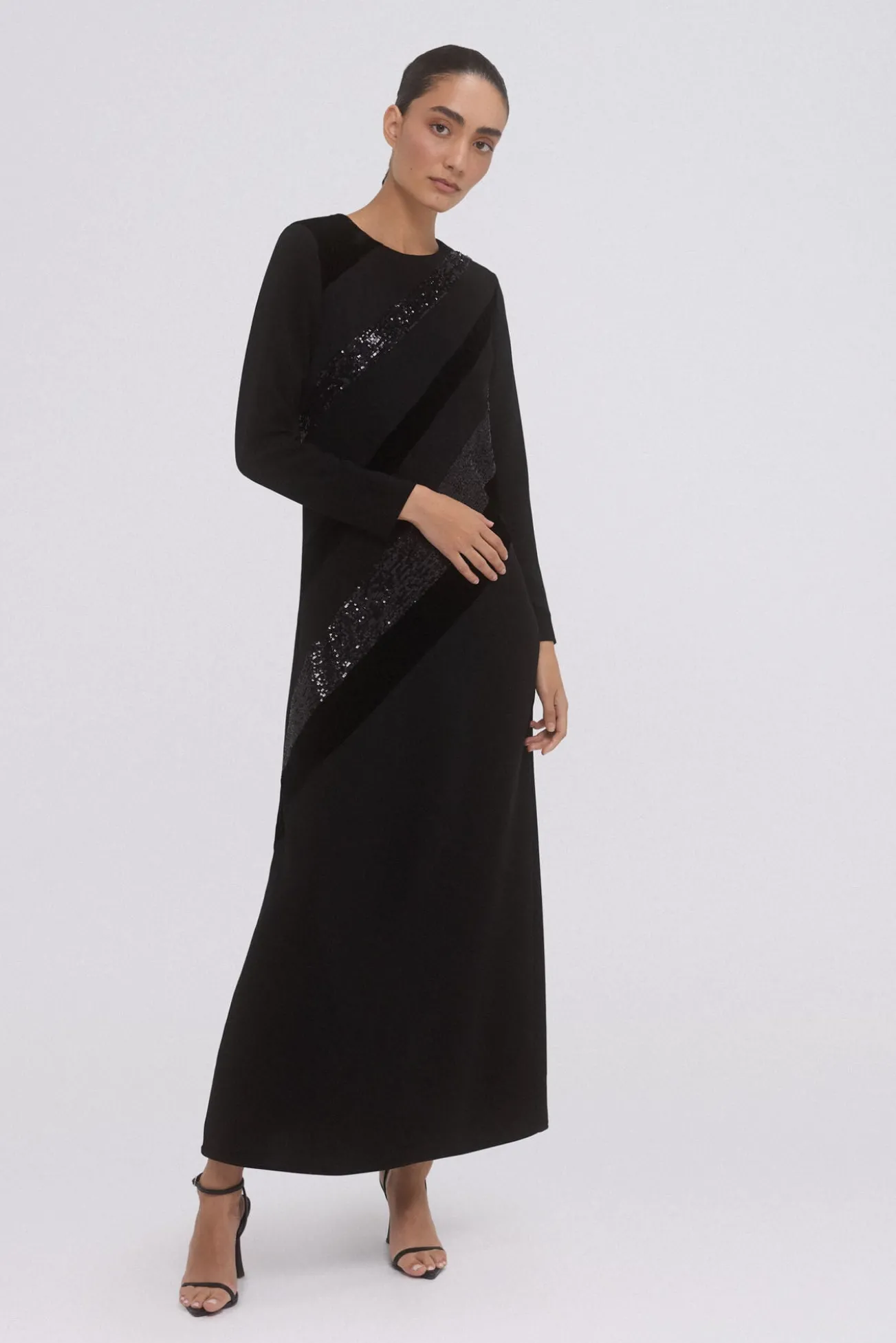 Vestido midi preto