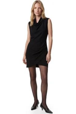 Vestido mini assimétrico