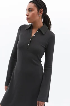 Vestido mini botões