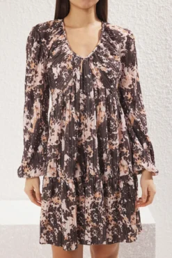 Vestido mini com folhos
