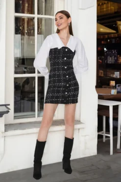 Vestido mini com gola camiseira