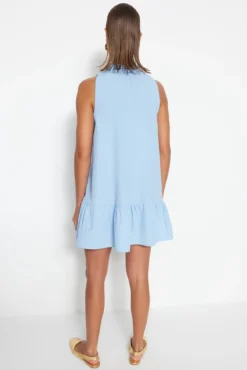 Vestido mini sem mangas