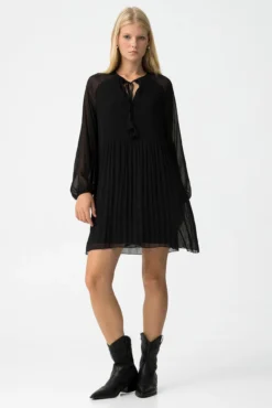 Vestido Plissado com Cordão
