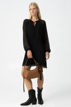 Vestido Plissado com Cordão