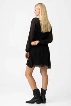 Vestido Plissado com Cordão
