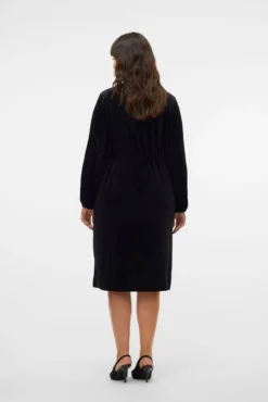 Vestido plus size em veludo