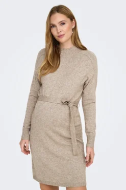 Vestido pré-mamã em malha com gola alta e cinto